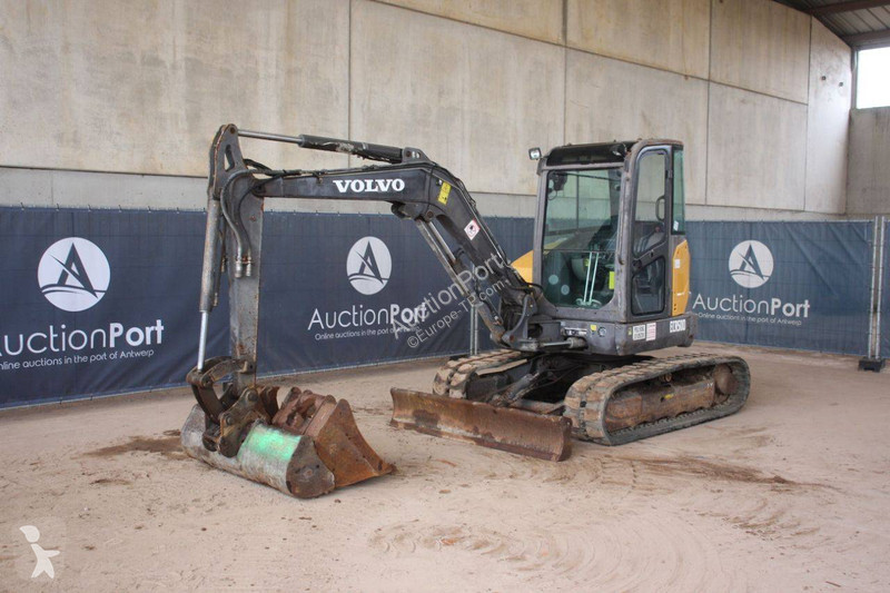 Pelle Volvo ECR50D