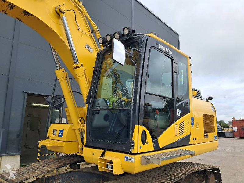 Багер Komatsu LC-11