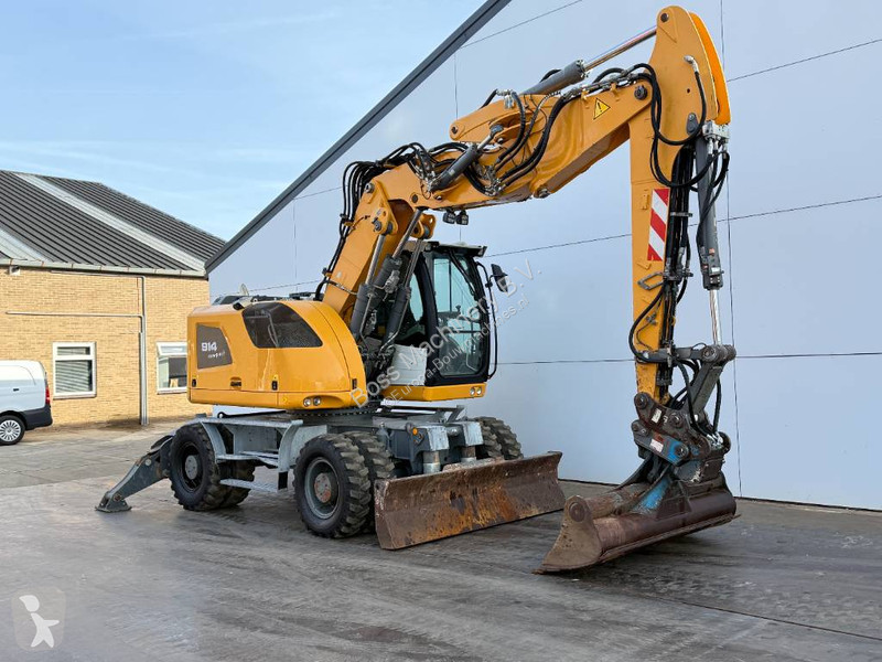 Pelle Liebherr A - Triple Boom / 2 extra Buckets!