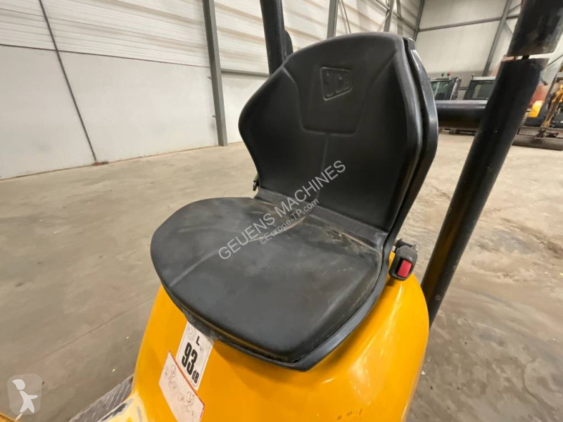 Pelle JCB