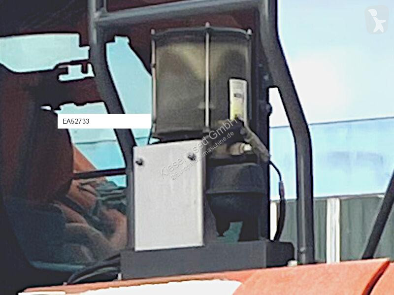 Pelle Hitachi 7