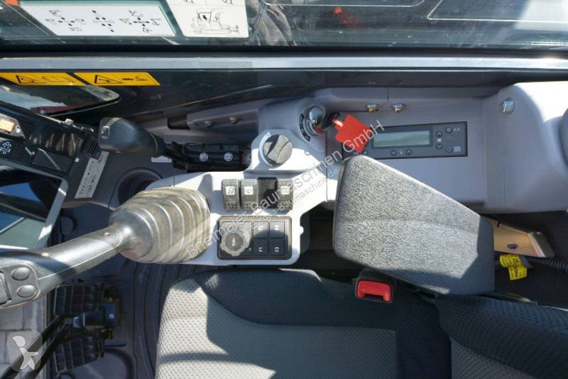 Багер Hitachi KTEG 63U-6 VA MTC