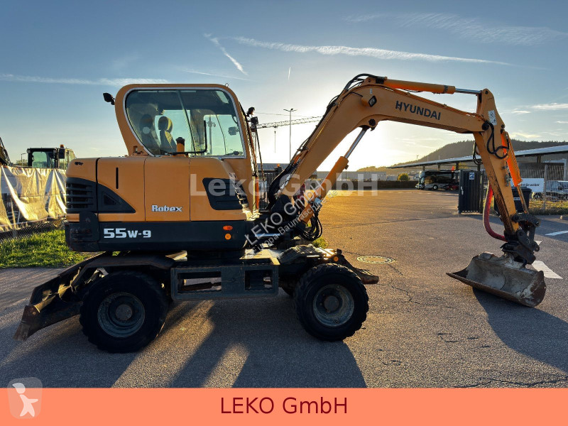 Pelle Hyundai Robex 55W9 Mit 4 Löffeln