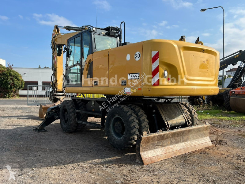 Excavator Caterpillar F...