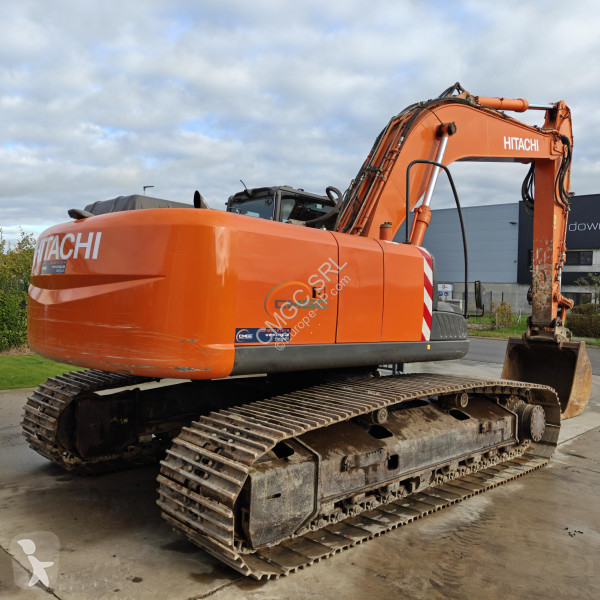Pelle Hitachi