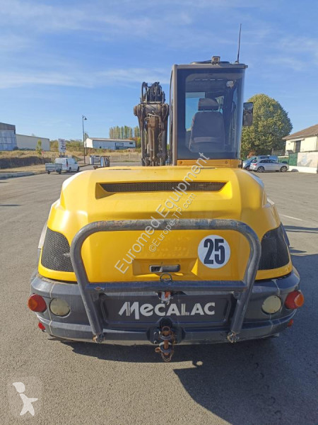 Pelle Mecalac