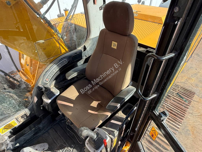 جرافة JCB - Hammer Lines / Heated Seat
