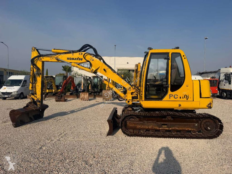 جرافة Komatsu R