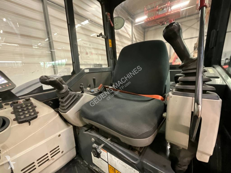 جرافة Kobelco SRX6