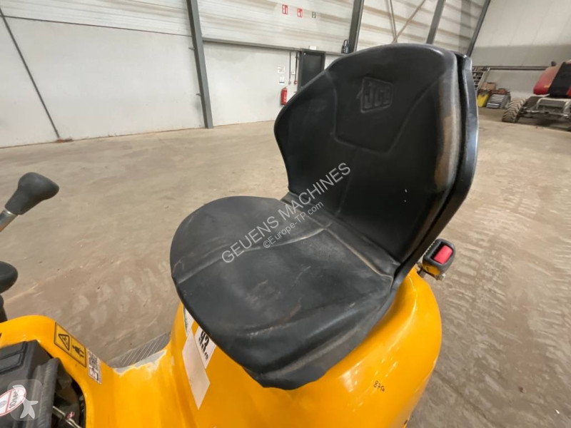Багер JCB