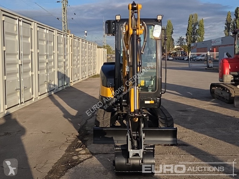 Багер Sany SY26U