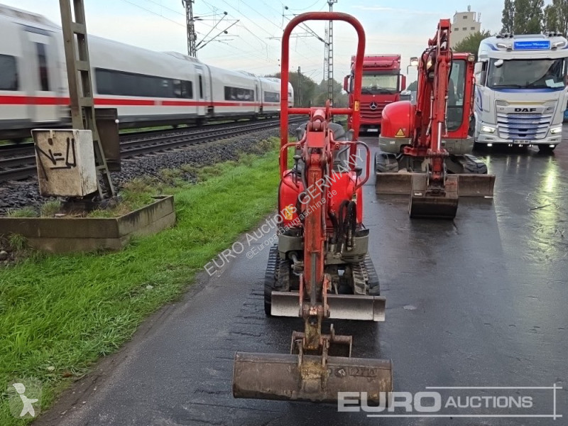 جرافة Yanmar SV08-1A(S)