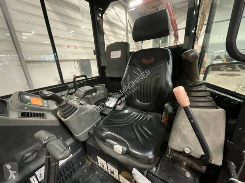 جرافة Yanmar Vio 57-6 A