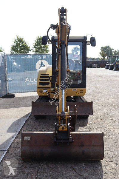 Багер Caterpillar