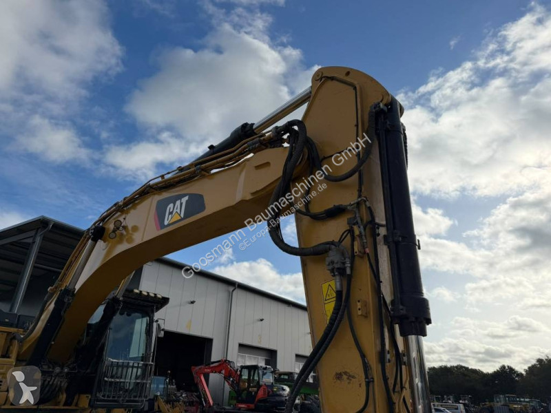 Excavator Caterpillar