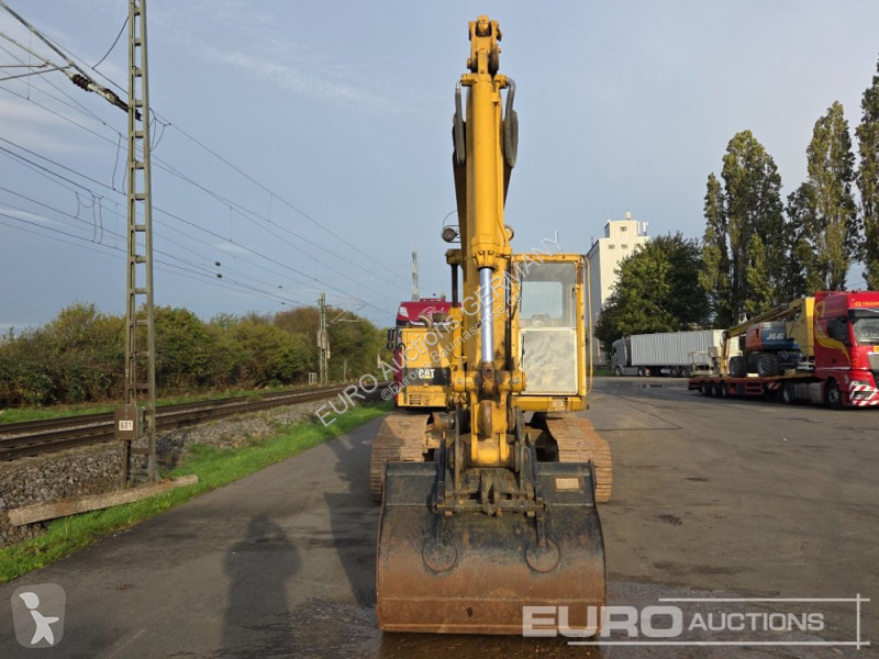 Багер Caterpillar 215C