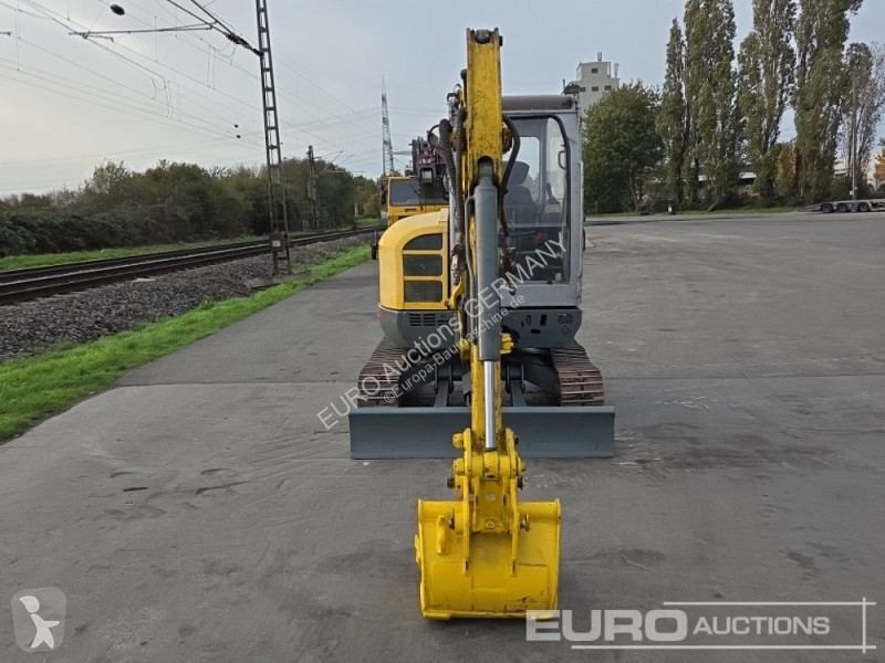 جرافة Wacker Neuson EZ38