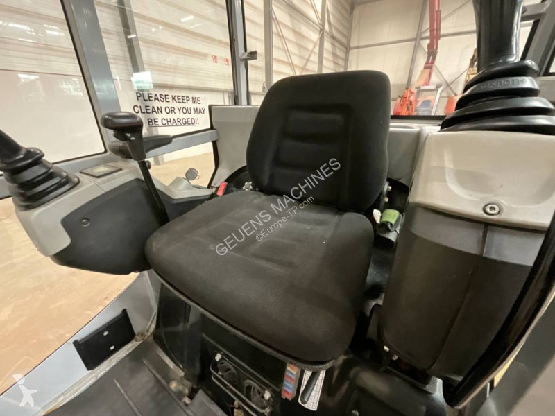 Багер Neuson Et 16