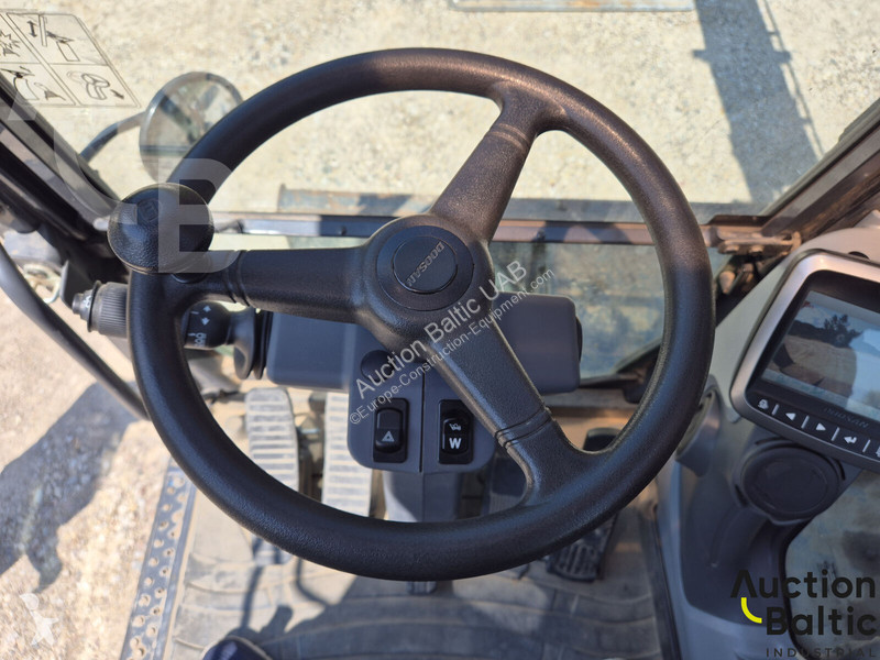 Багер Doosan W5