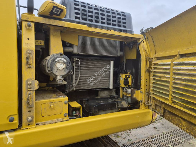 Escavadora Komatsu LC-11