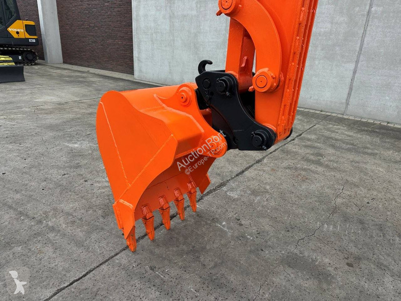 Escavadora Doosan 9C