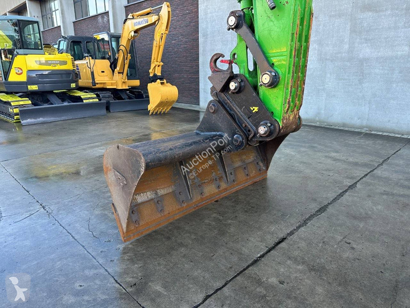 Escavadora Doosan 7