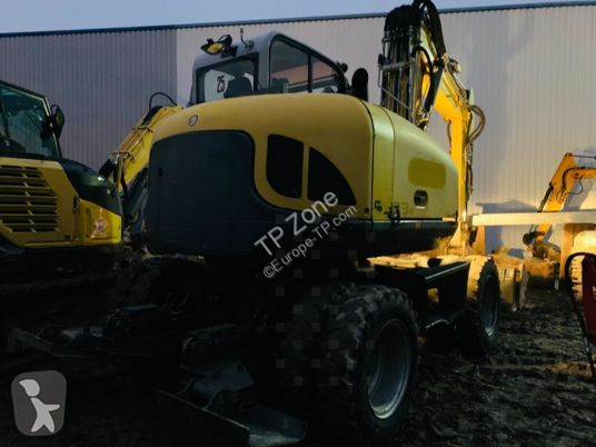 Escavadora Wacker Neuson 2