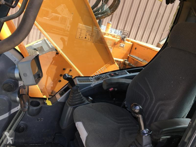 Pelle Hyundai  ROBEX 235 LCR-9S