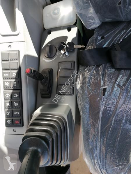 Skovl Sany  SY80U