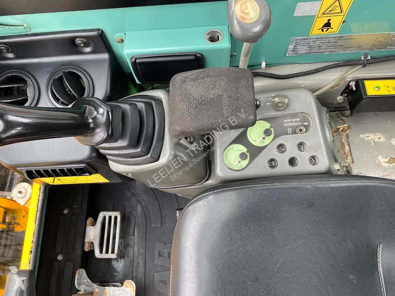 Escavatore Yanmar -4, 2x buckets !!