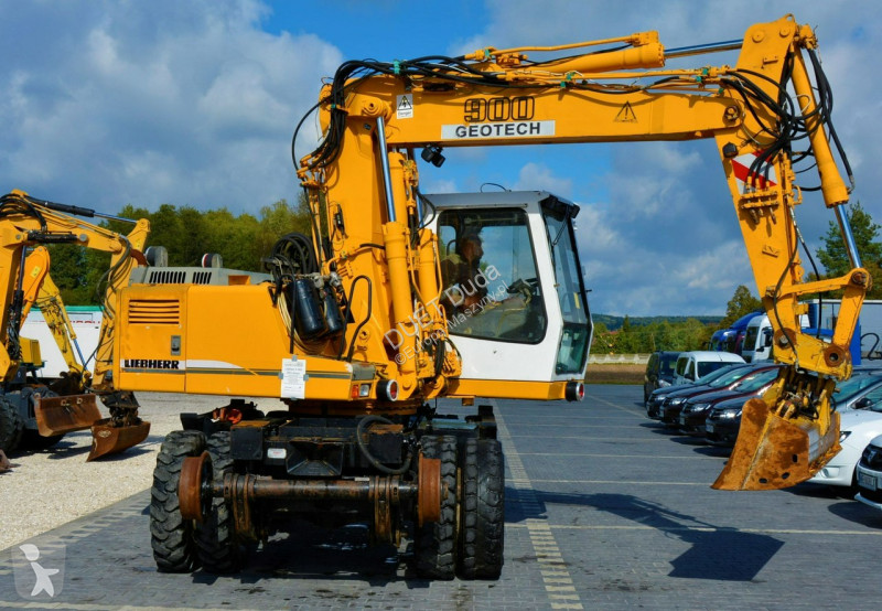 Excavator Liebherr Koparka + Kolej