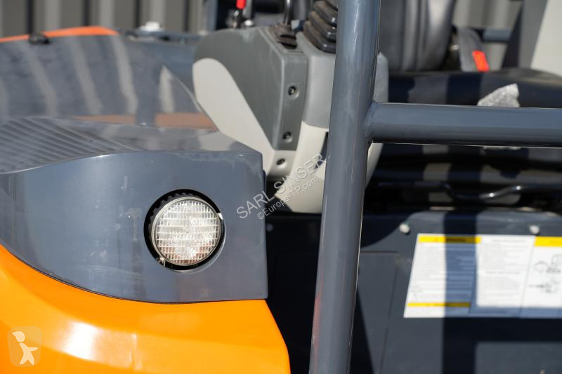 Escavadora Rhinoceros  XN25