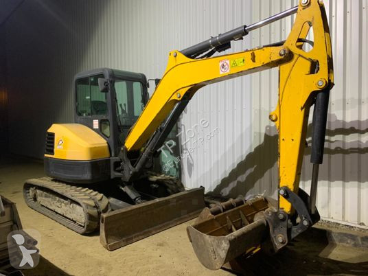 Escavadora Bobcat e50