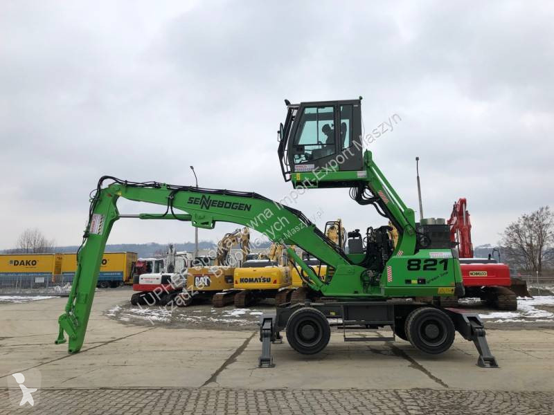 Excavator Sennebogen 821
