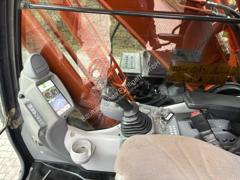 Excavadora Hitachi 210-6