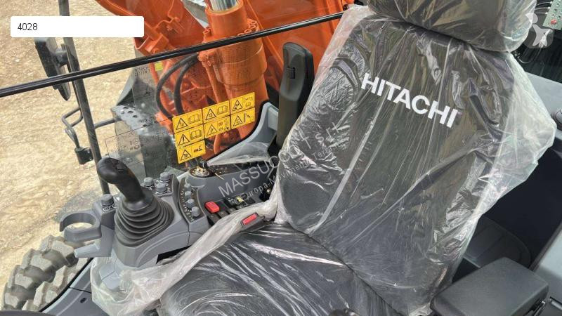 Escavatore Hitachi ZX175W-7