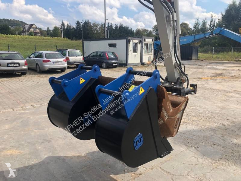 Escavadora Takeuchi TB295W