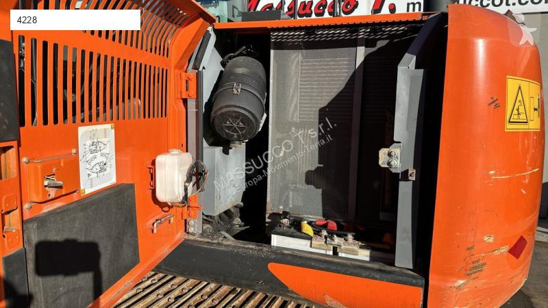 Excavadora Hitachi -6