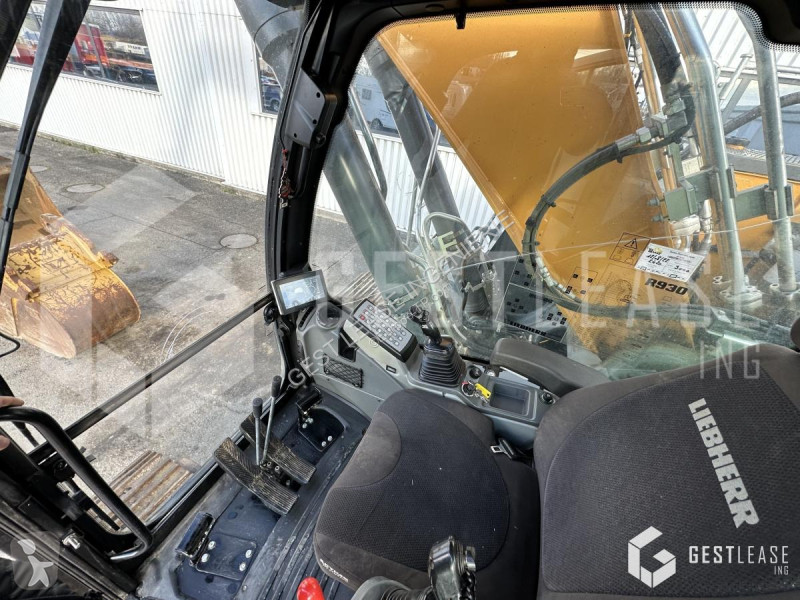 جرافة Liebherr  R930LC G8