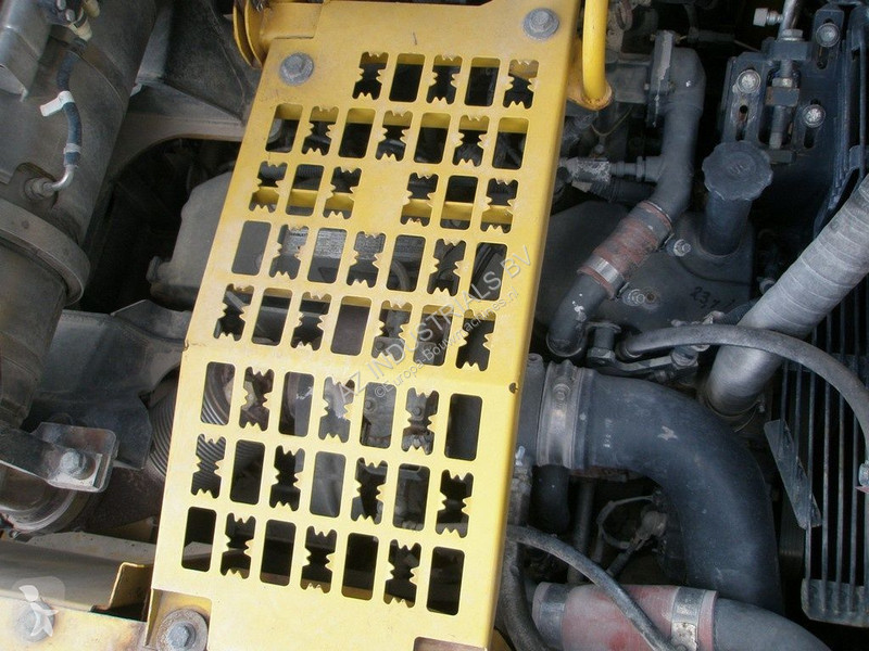 Escavadora Komatsu 240LC-10