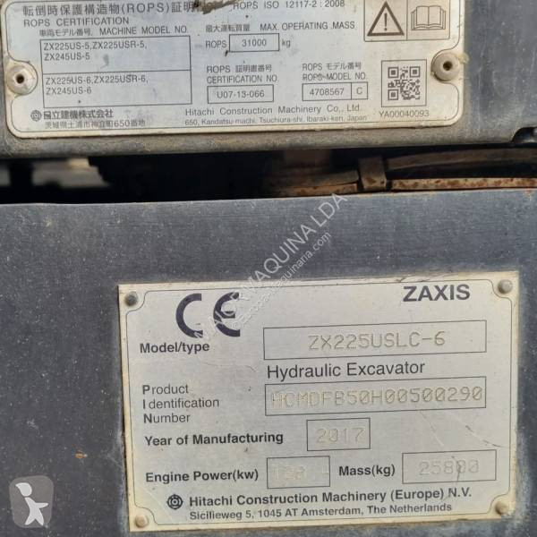 Escavadora Hitachi