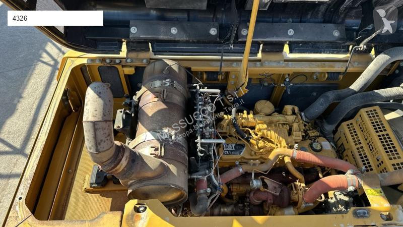 Escavatore Caterpillar L