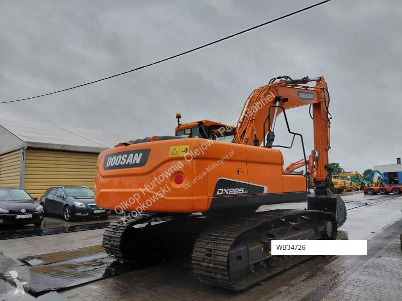 Excavator Doosan DX225