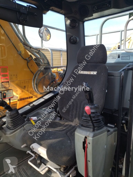 Lopatový nakládač Liebherr Z SYSTEMEM 3D LEICA...