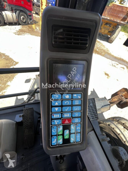 Excavator Komatsu PW220MH MH