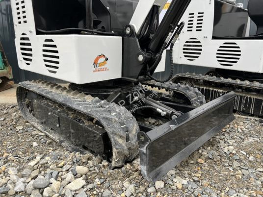 Escavadora JPC minipelle kv12