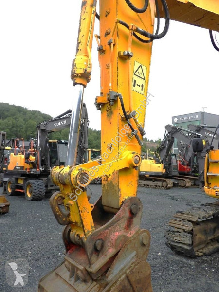 Excavator JCB