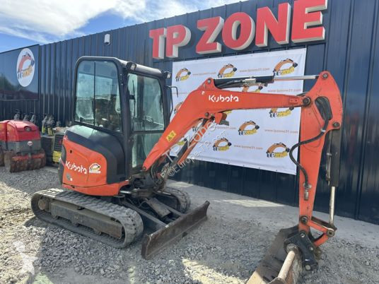 Graafmachine Kubota u27-4 cabine à 23500€ ht