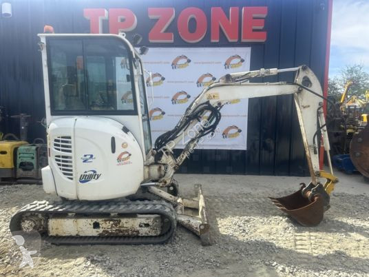 Escavadora Komatsu pc26mr-3 cabine à 19500€ ht