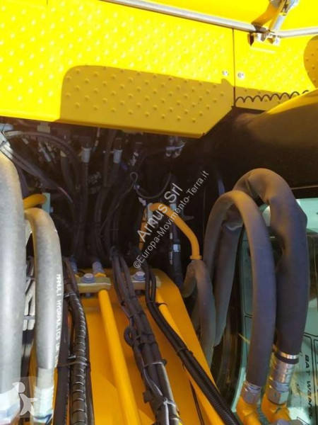 Excavator JCB